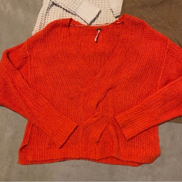 Free People sweaters - Picture 2 of 4